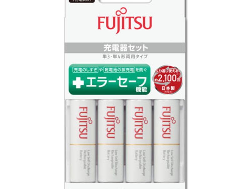 FUJITSU 雙迴路快速充電器組(含四顆3號低自放電池)