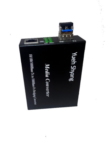 YUEH SHYANG    10/100/1000 光電轉換器單模