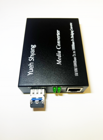 YUEH SHYANG    10/100/1000 光電轉換器單模