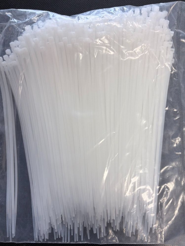 尼龍束線帶 4*200mm  8*200MM   8*250MM 白(一包100條 收線帶 束帶 塑膠紮線 捆線帶)